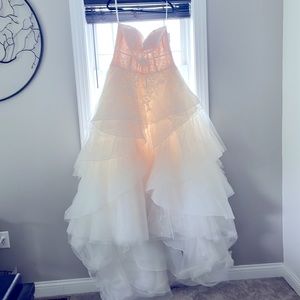 Oleg Cassini printed tulle drop waist ruffled skirt wedding dress size 14
